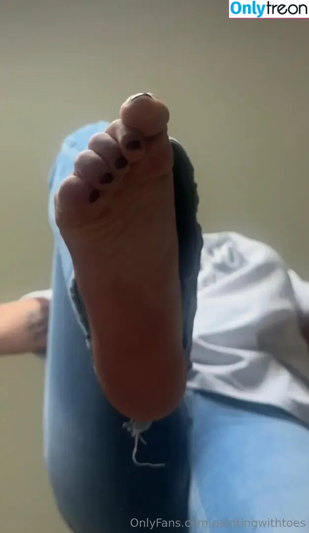 paintingwithtoes nude photo #0003 (paints_his_toes)