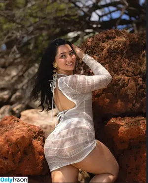 Paloma Silva / palomasiilvva nude photo #0024