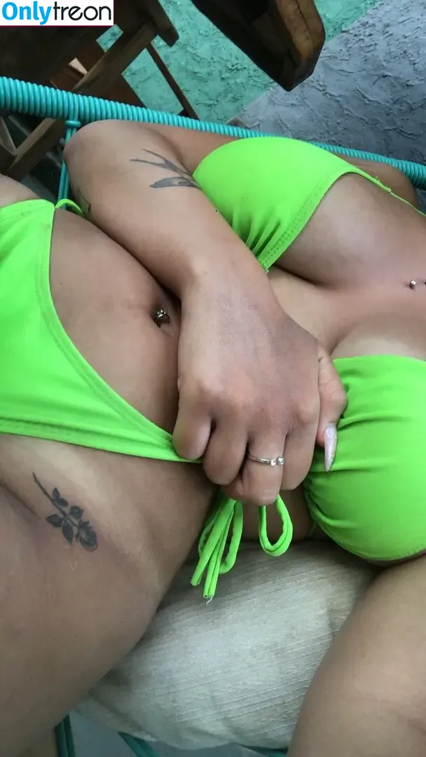 Palsiiiii nude photo #0012 (abru_tomlinson)