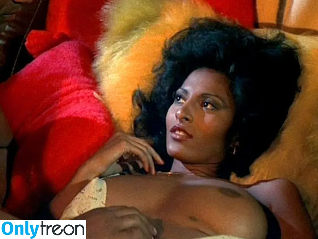 Pam Grier nude photo #0045 (fayejackson419 / pamrier)