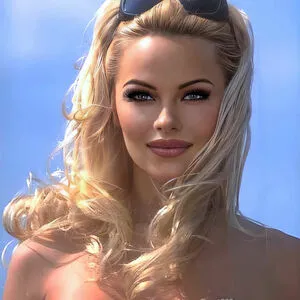 Pamela Anderson / mepamelaanderson / pamelaanderson фото голая #0157