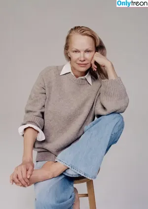 Pamela Anderson / mepamelaanderson / pamelaanderson фото голая #0834