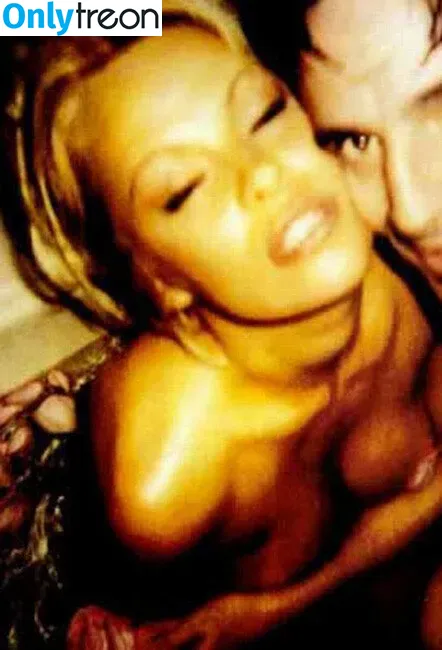 Pamela Anderson nude photo #0372 (mepamelaanderson / pamelaanderson)