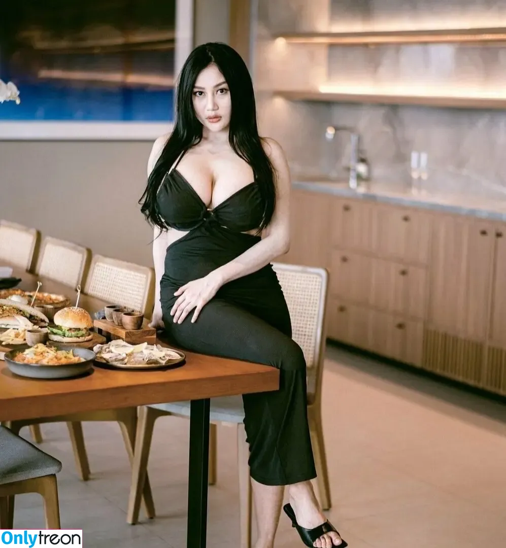 Pamela Safitri nude photo #0036 (pamelaaaasafitri)