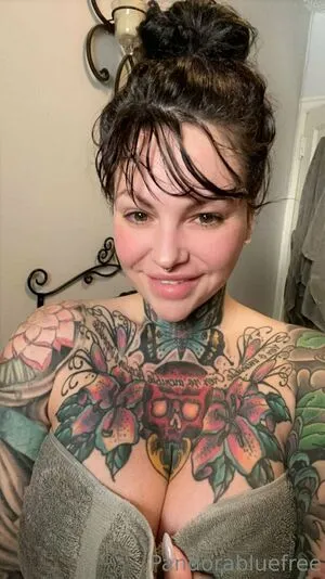 pandorabluefree / itspandorablue nude photo #0149