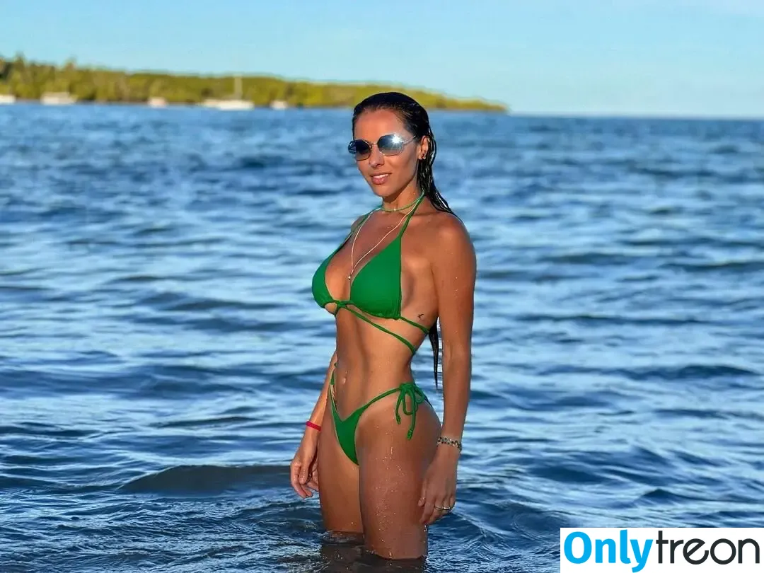 Paola Machado nude photo #0013 (machado_paola)