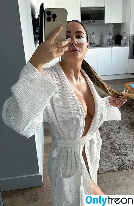 Paola Saulino nude photo #0183 (paolasaulino / paolinasaulino)