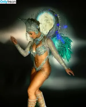 Paolla Oliveira / paollaoliveirareal фото голая #1097