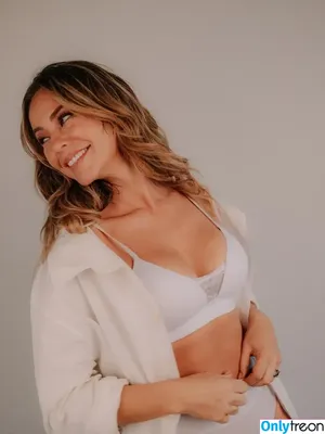 Paolla Oliveira / paollaoliveirareal / paulinhamissbumbum nude photo #1313