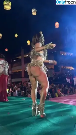 Paolla Oliveira / paollaoliveirareal / paulinhamissbumbum nude photo #1350