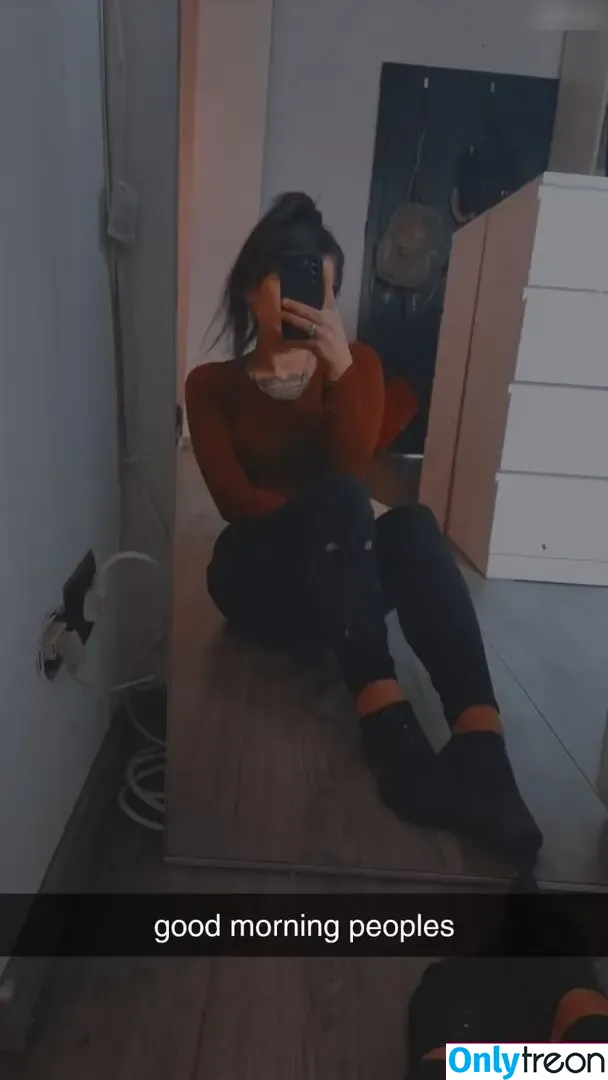 Paradoxon nude photo #0002 (_allesfuerdiekatz)