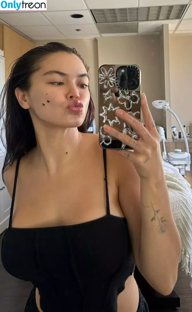 Paris Berelc голая photo #0290 (theparisberelc)