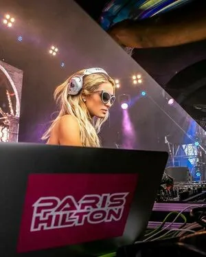 Paris Hilton / parishilton фото голая #0333