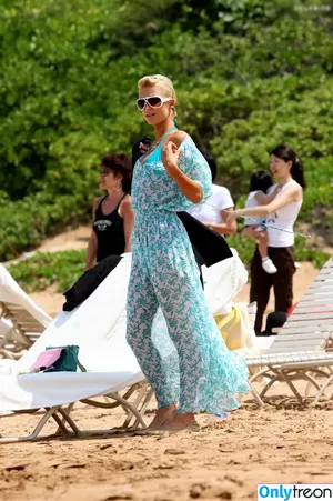 Paris Hilton / parishilton фото голая #1869