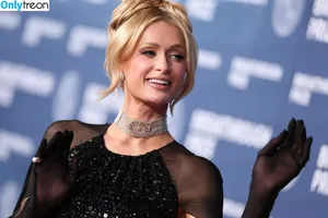 Paris Hilton / parishilton nude photo #2129