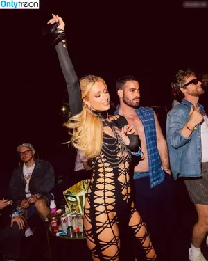 Paris Hilton / parishilton nude photo #2167