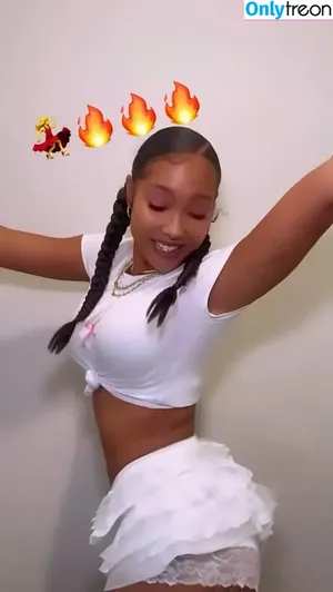 Parker McKenna Posey / parkermckennaaa nude photo #0417