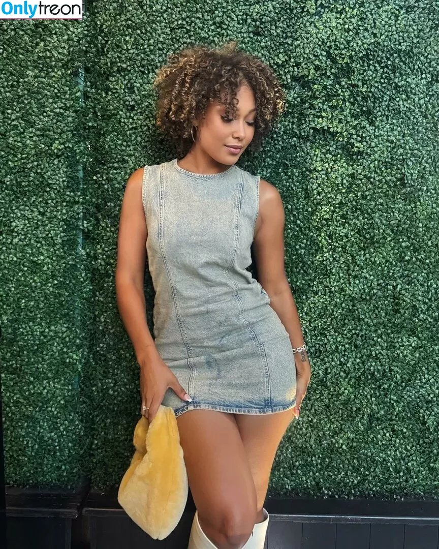 Parker McKenna Posey nude photo #0211 (parkermckennaaa)