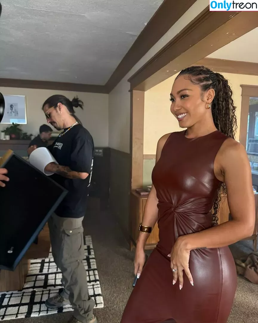 Parker McKenna Posey nude photo #0231 (parkermckennaaa)