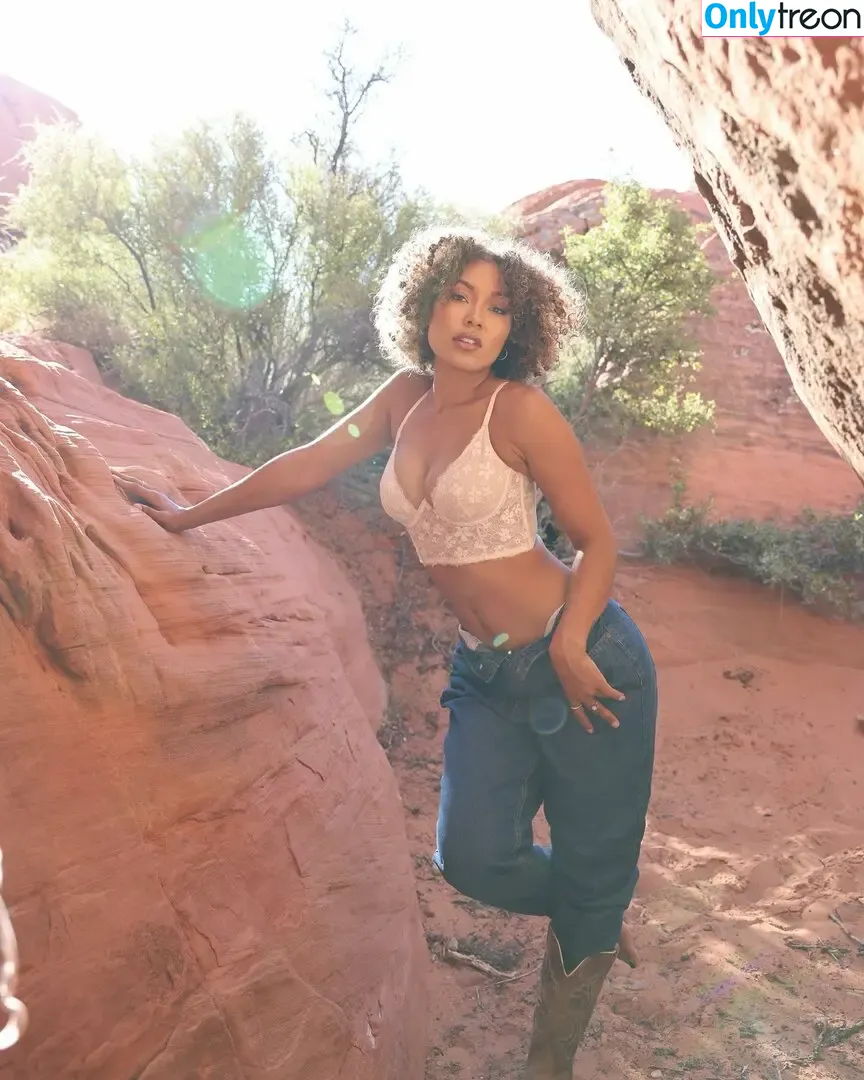 Parker McKenna Posey nude photo #0241 (parkermckennaaa)