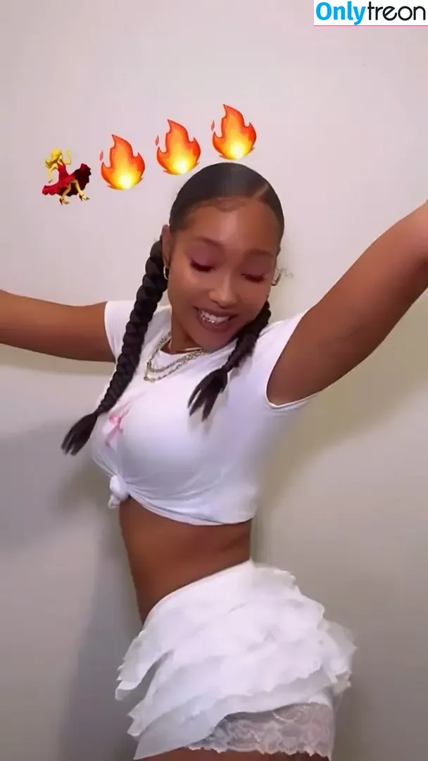 Parker McKenna Posey nude photo #0417 (parkermckennaaa)