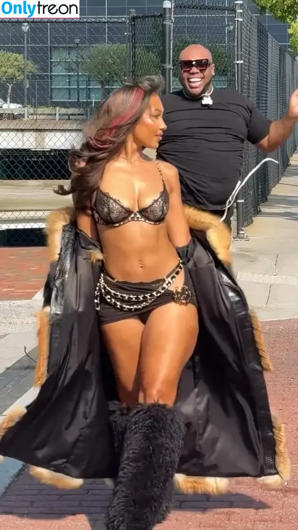 Parker McKenna Posey голая photo #0474 (parkermckennaaa)