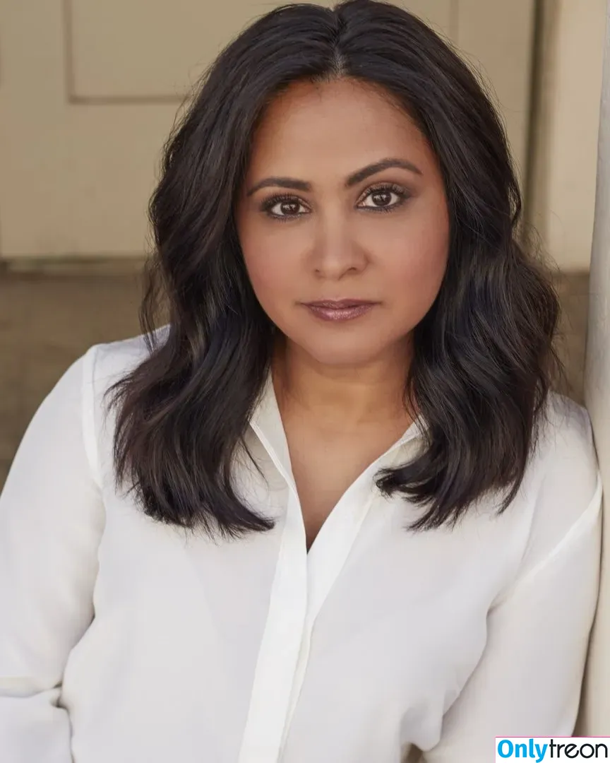 Parminder Nagra голая photo #0001 (parmindernagra)