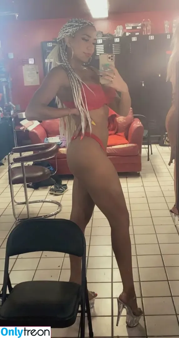 partyatari nude photo #0020 (partyatari)