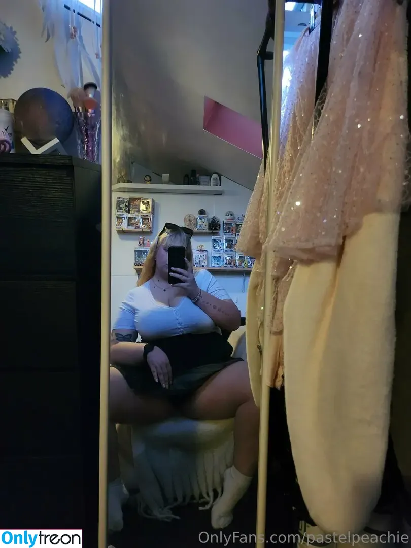 pastelpeachie nude photo #0131 (pastelpxchie)