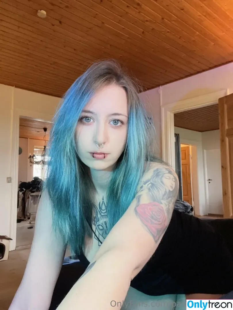 pastelskytrash голая photo #0059 (pastelsky4u)