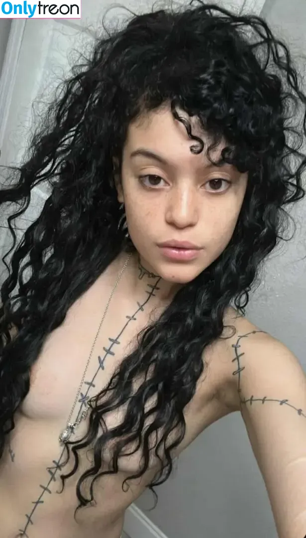 Pastelvamplet nude photo #0015 (ffishbrains / mehlanie / mehlanie_e)