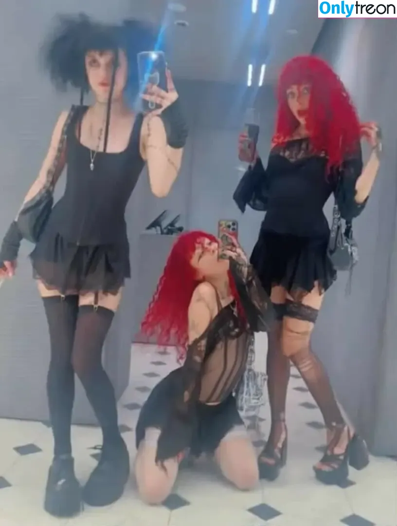 Pastelvamplet nude photo #0021 (ffishbrains / mehlanie / mehlanie_e)