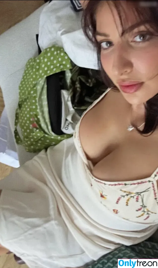Pati Valpati nude photo #0104 (pativalpati)