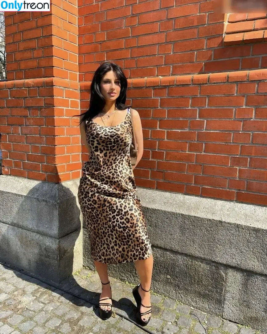 Pati Valpati nude photo #0111 (pativalpati)