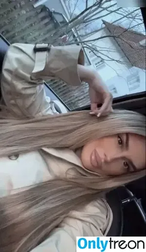  nude photo #0002