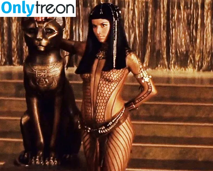 Patricia Velasquez nude photo #0017 (Patricia Velasquez)