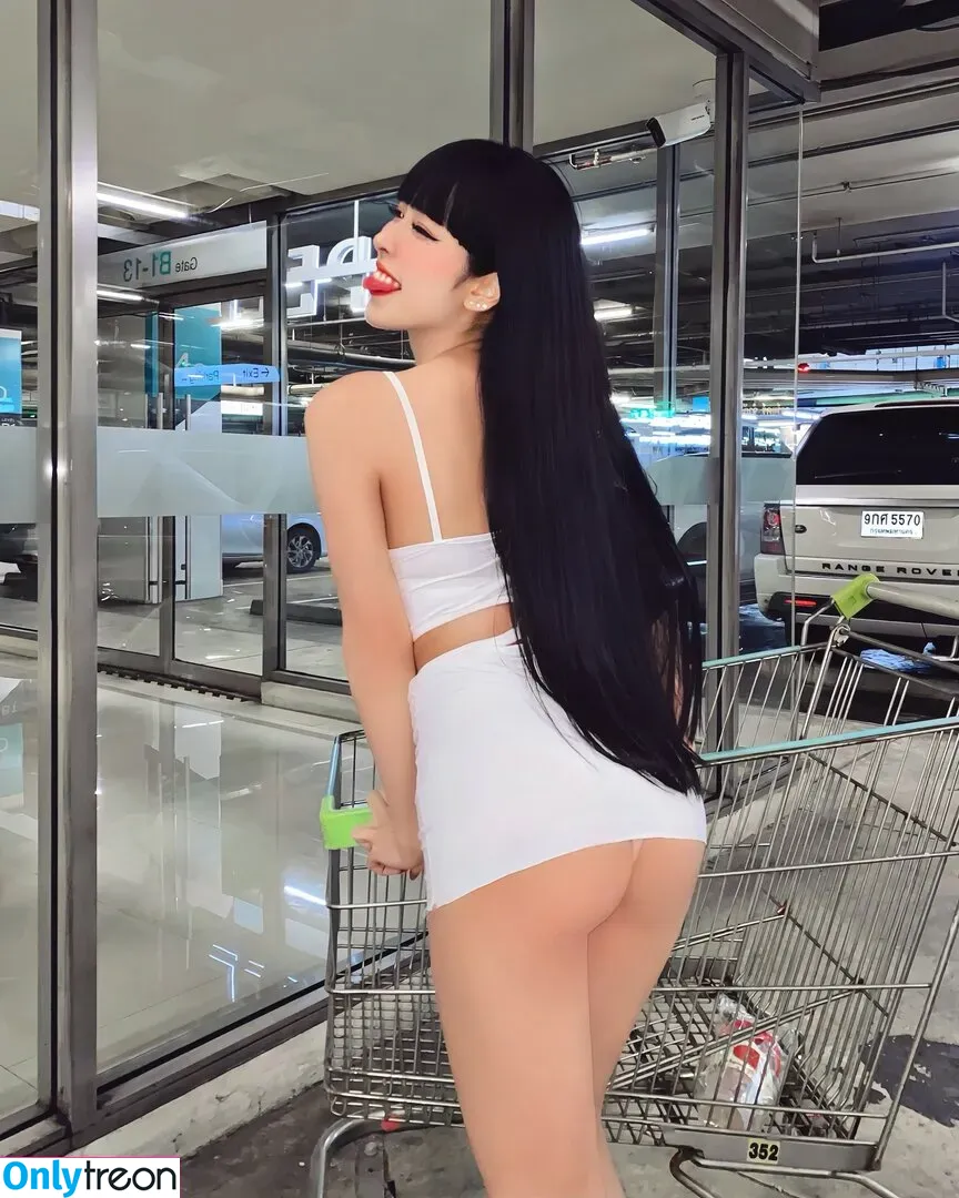 Pattaraporn nude photo #0155 (Rungsuksud / fon_pattrp / fonnnffonn)