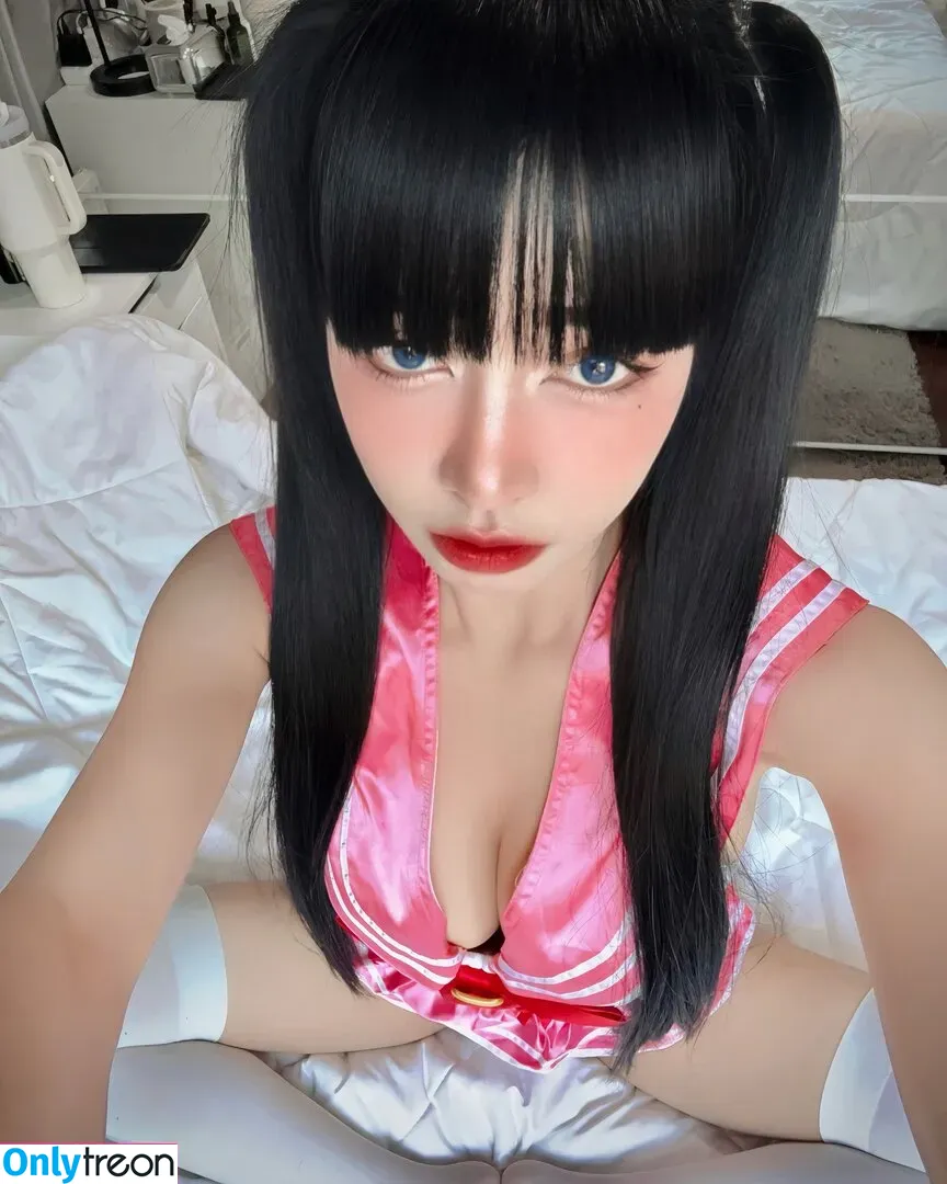 Pattaraporn nude photo #0185 (Rungsuksud / fon_pattrp / fonnnffonn)