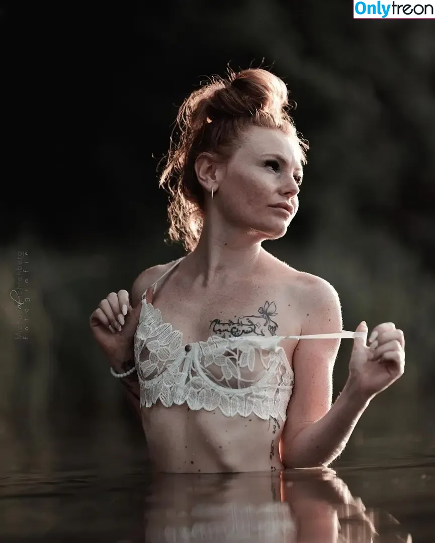 Pattelienchen nude photo #0005 (Pattelienchen)