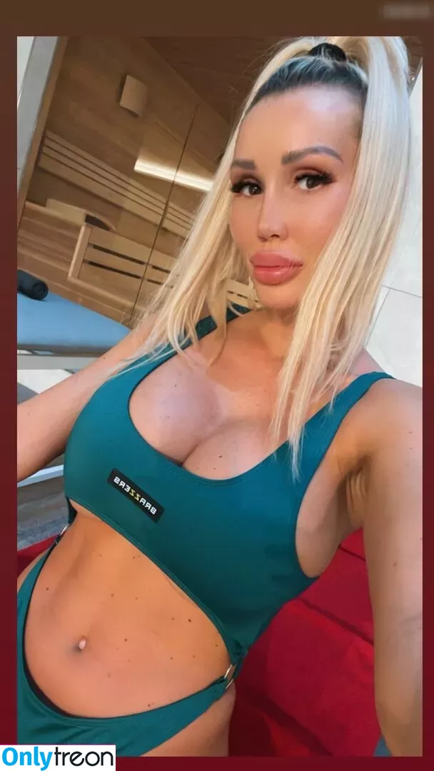 Patty Michova голая photo #0050 (bustypattymichova1 / pattymichova)
