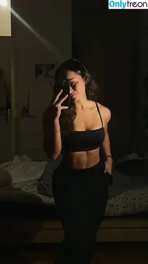 Paula Ahmadi / paula.ahmadi nude photo #0007