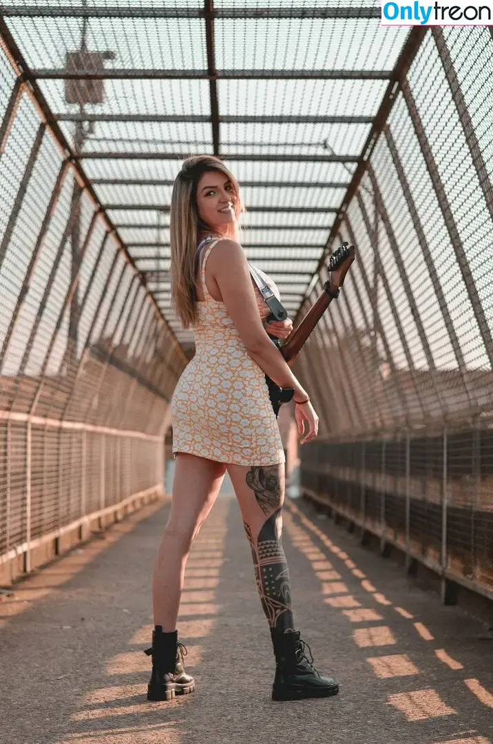 Paula Carregosa nude photo #0001 (paaulaa19 / paulacarregosaoficial)