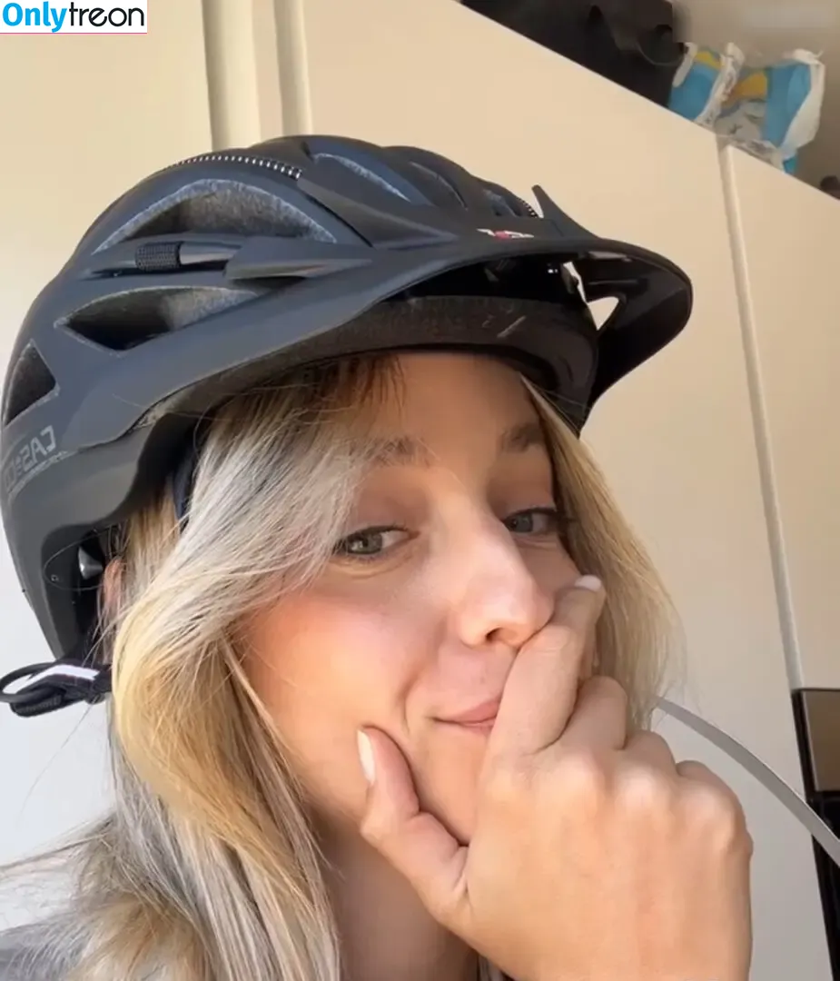 Paula Enzweiler голая photo #0047 (paula.enx)