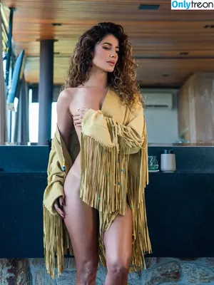 Paula Fernandes / Cantora / paulafernandes nude photo #0156