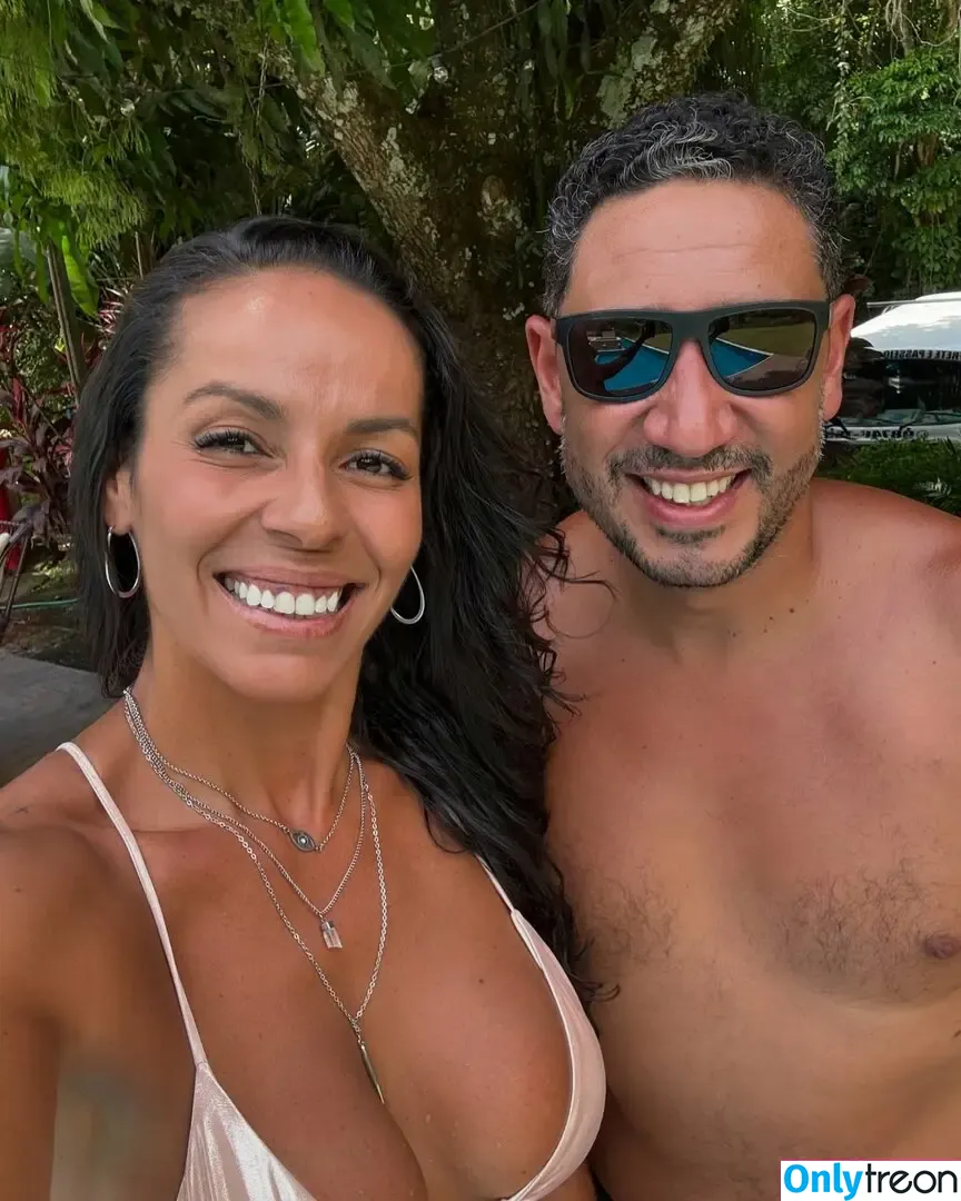Paula Pequeno nude photo #0032 (paulapequeno / soypaulinita)