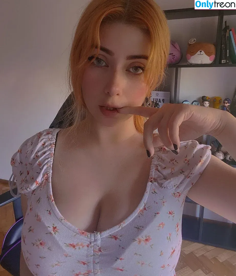 paulaeal голая photo #0005 (paulaeal)