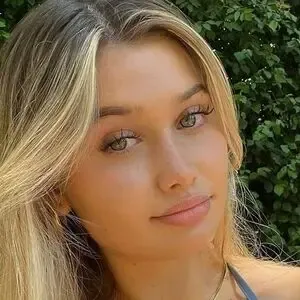Paulagze / paula.gze nude photo #0003