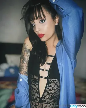  nude photo #0004