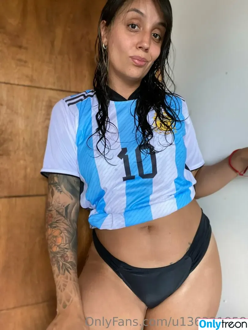 pauliiwres nude photo #0019 (pauliiwres)