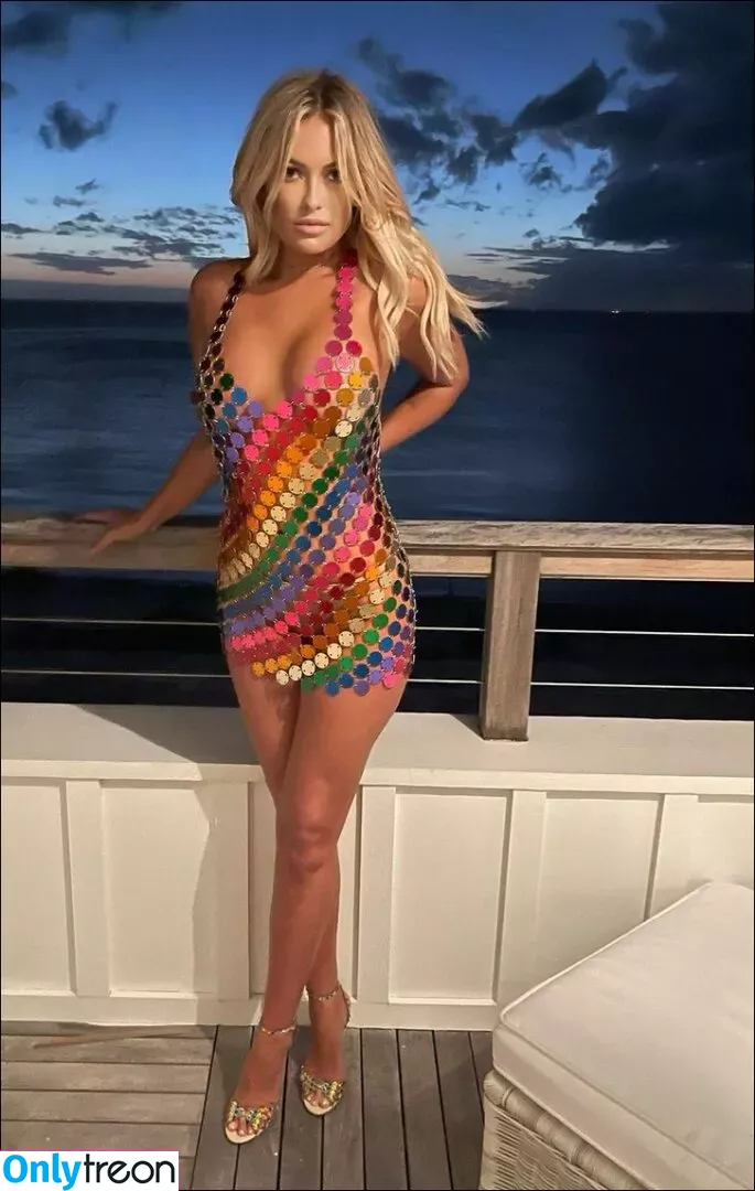 Paulina Gretzky nude photo #0030 (paulinagretzky)